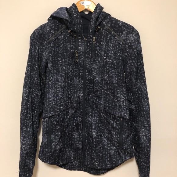 Lululemon Jacket - Picture 2 of 6